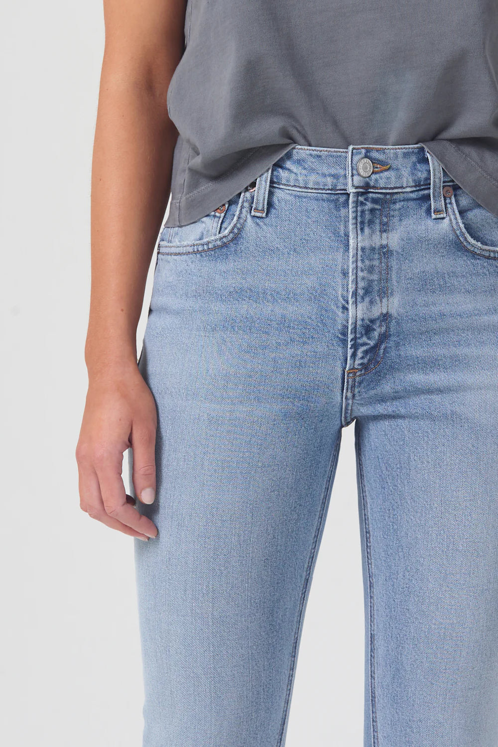 Rubis Glow Mid Rise Slim Crop