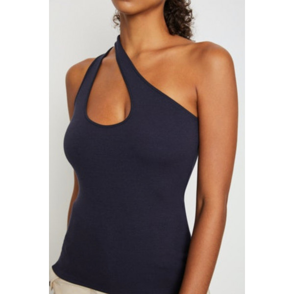 Power Mood Asymmetric Tank