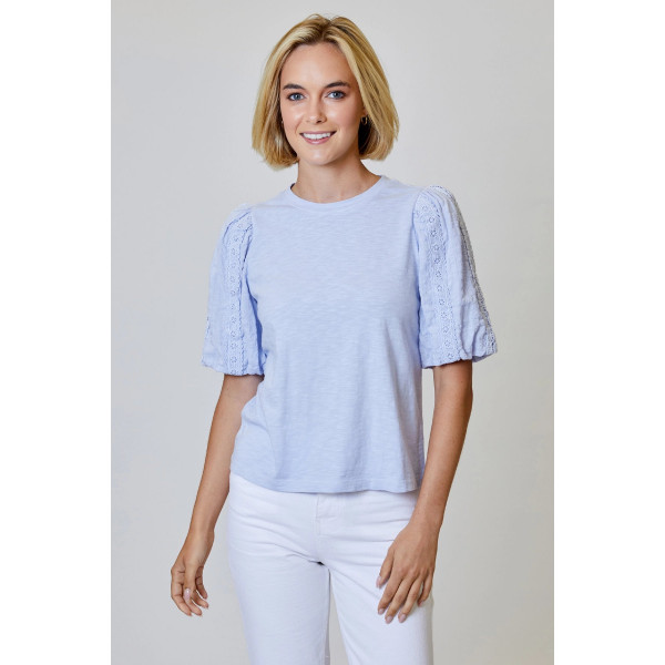 Lys Sleeve Tee