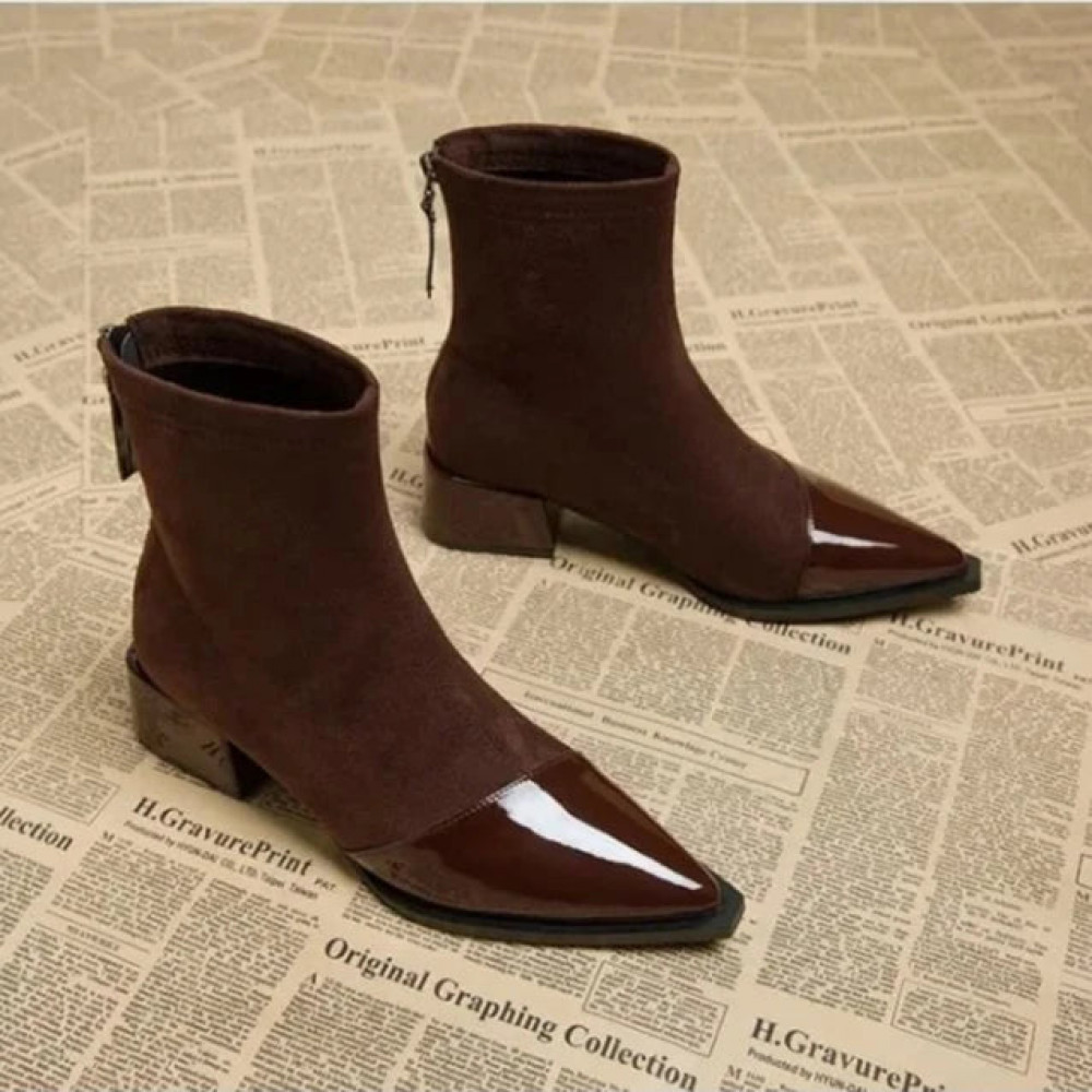 Lotus Boots