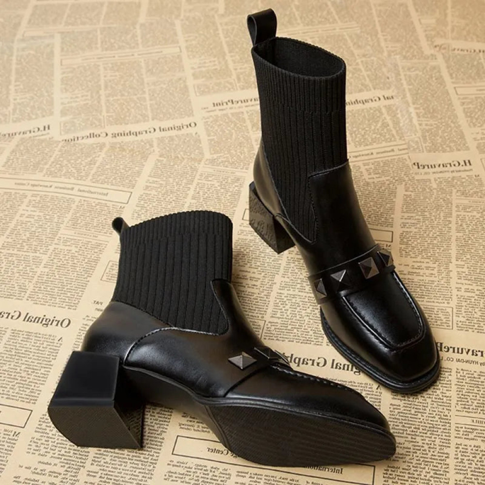 Lotus Boots